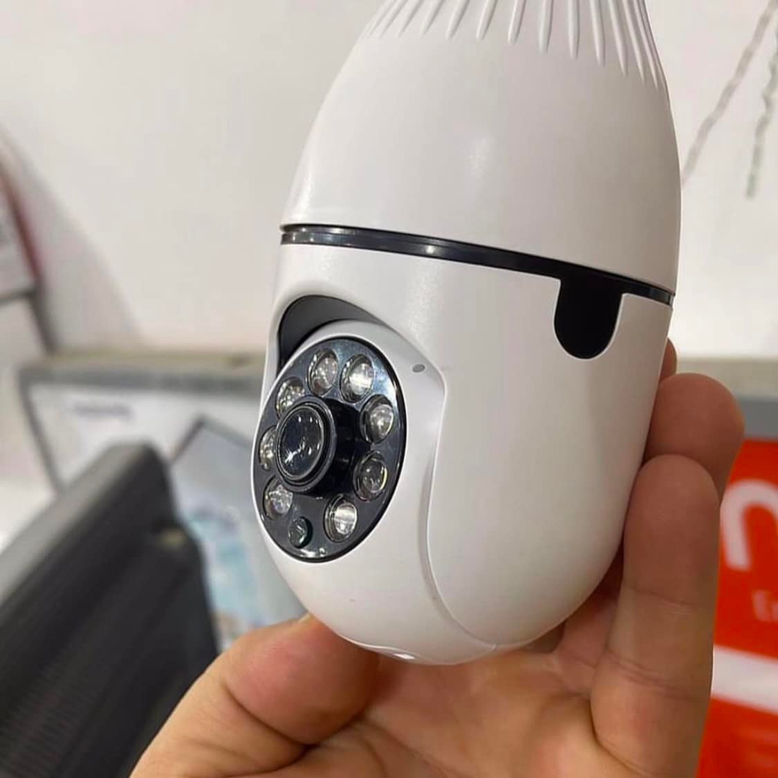كاميرا مراقبة Wi-Fi بانورامية 360° | Tuya E27 - تصوير ليلي ذكي