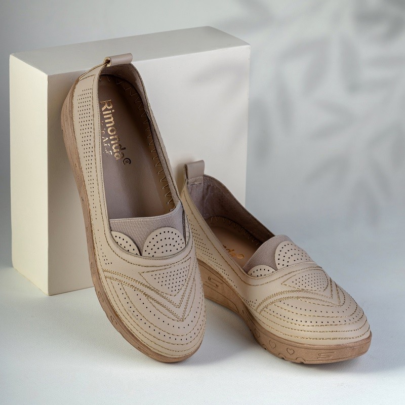 حذاء طبي بكعب من Rimonda Shoes