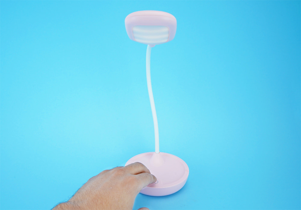 مصباح مكتب تاتش LED قابل للطي